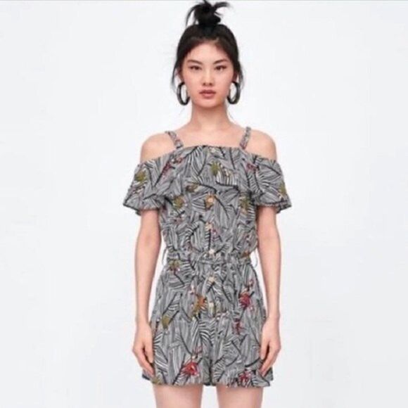 2 for $30 ZARA BASIC Animal Print Romper - Picture 2 of 11